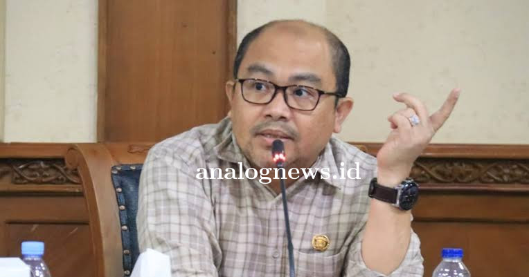 Dewan Minta Pemerintah Tertibkan Badut Jalanan