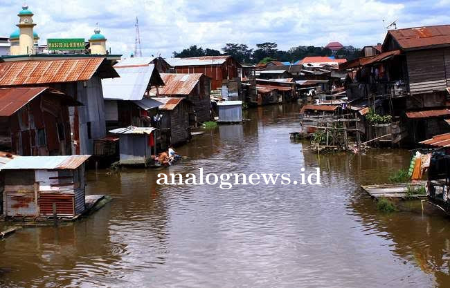 Perbaikan Drainase, Solusi untuk Atasi Banjir di Karang Mumus