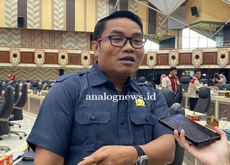Plat Luar Serbu Kaltim, PAD Terancam Bocor
