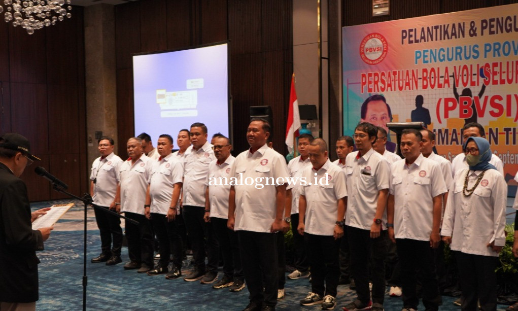 Ekti Imanuel Resmi Pimpin PBVSI Kaltim 2023–2027