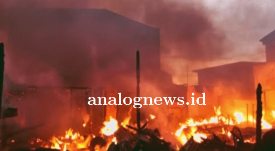 Asrama Polisi di Makassar Kebakaran, 36 Rumah Petak Ludes 