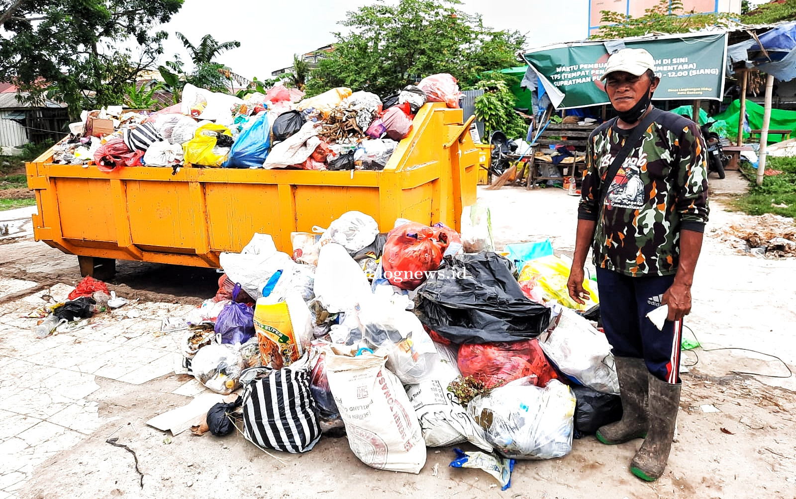 Berhasil Tangani Sampah di Median Jalan Berbas Tengah, DLH dan Lurah Diapresiasi WaliKota dan DPRD 