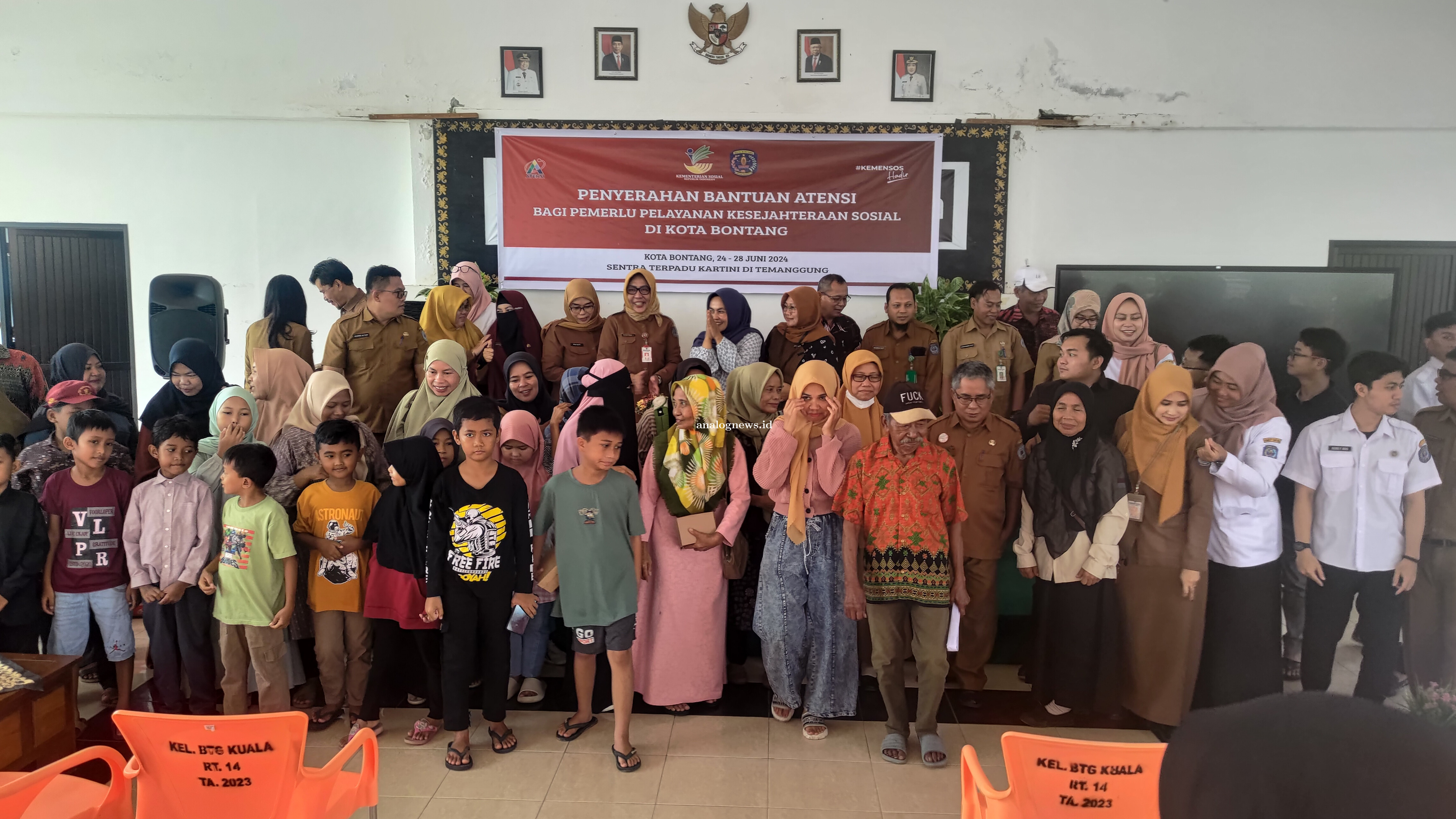Dinsos-PM Bontang Gelar Penyerahan Bantuan Atensi bagi Pemerlu Pelayanan Kesejahteraan Sosial